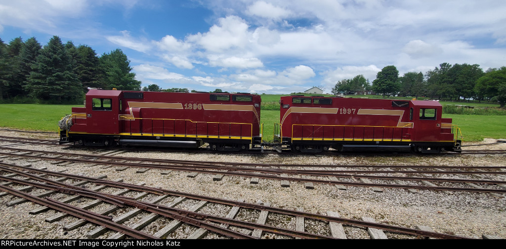 Whiskey River RR #1996 & #1997